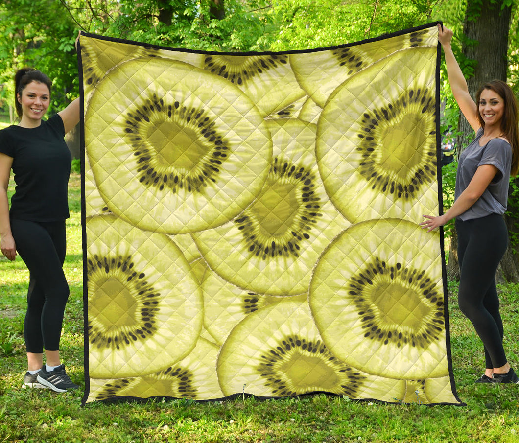 Sliced Kiwi Pattern Premium Quilt