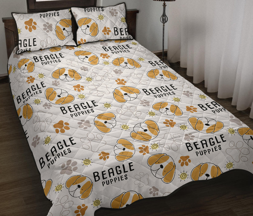 Cute beagle dog pattern background Quilt Bed Set