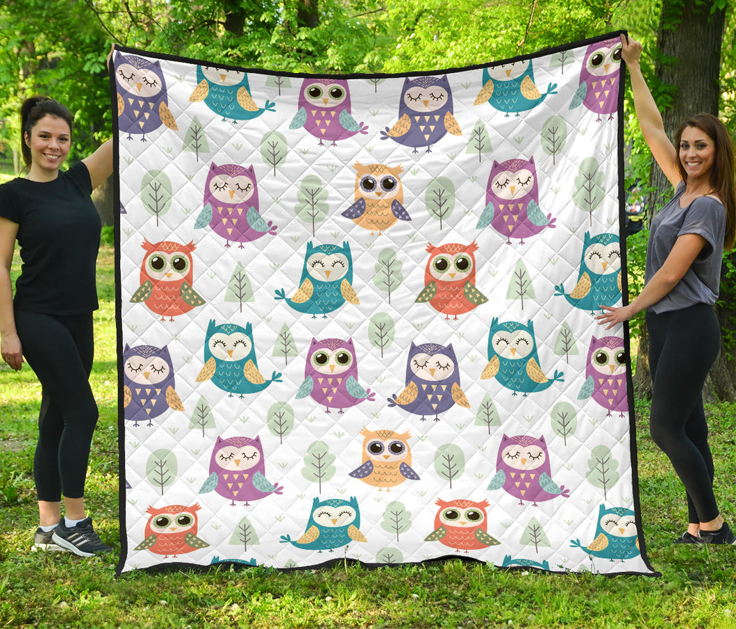 Cute Owl Pattern Premium Quilt