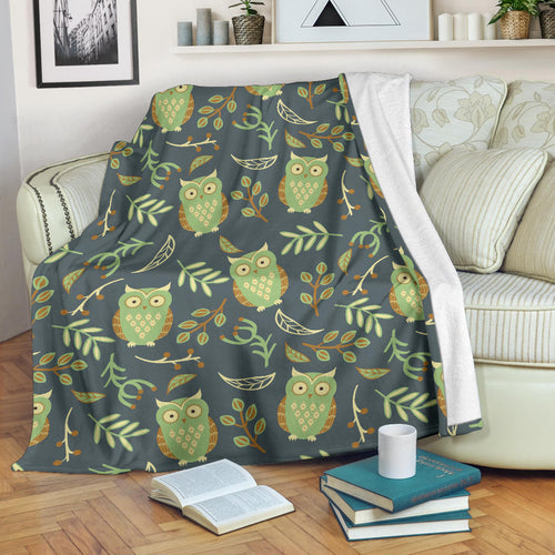 Cute Owls Leaves Pattern Premium Blanket
