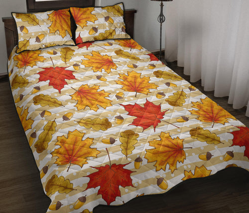 Maple leaf oak leaf acorns beige striped background Quilt Bed Set