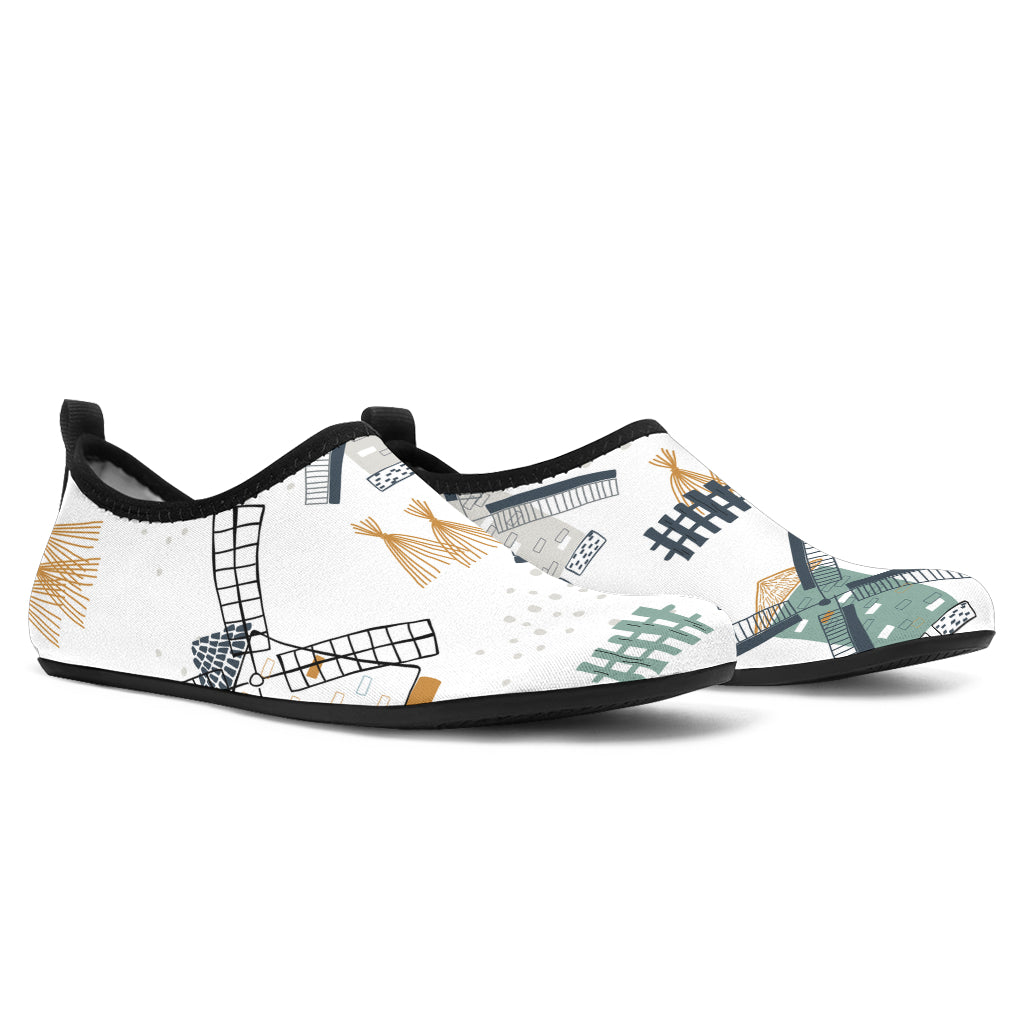 Windmill Pattern Aqua Shoes