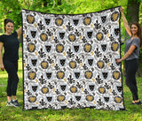 Lion Pattern Print Design 05 Premium Quilt