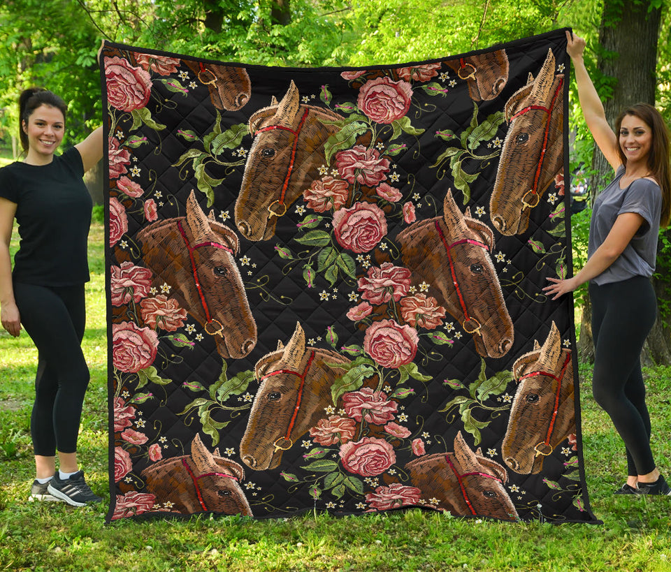 Horse Head Wild Roses Pattern Premium Quilt
