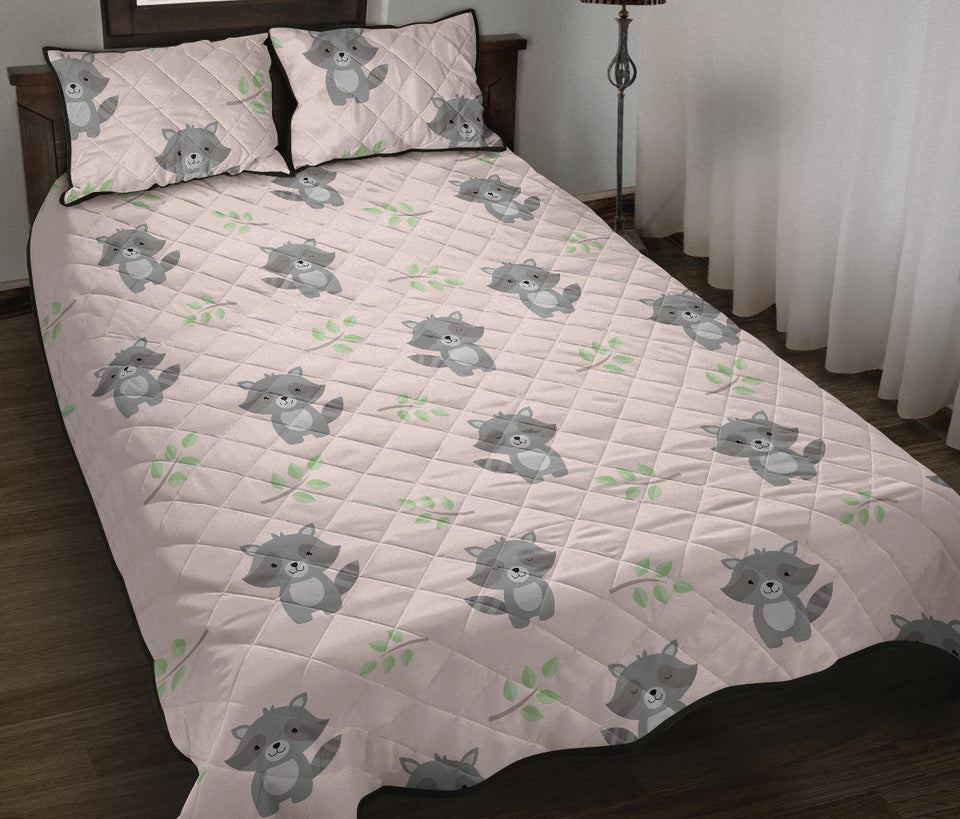 cute raccoons leaves pattern Quilt Bed Set