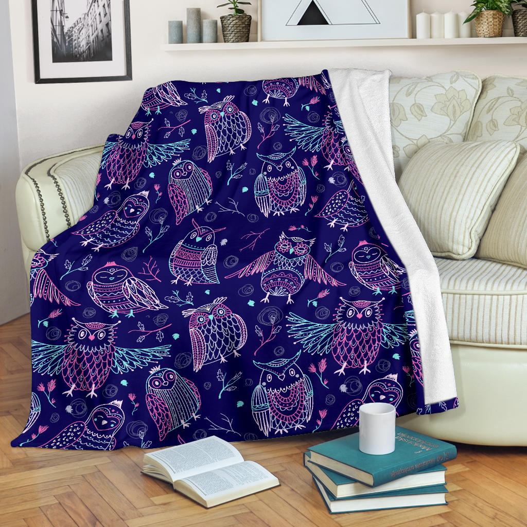 Cute Owls Pattern Boho Style Ornament Premium Blanket