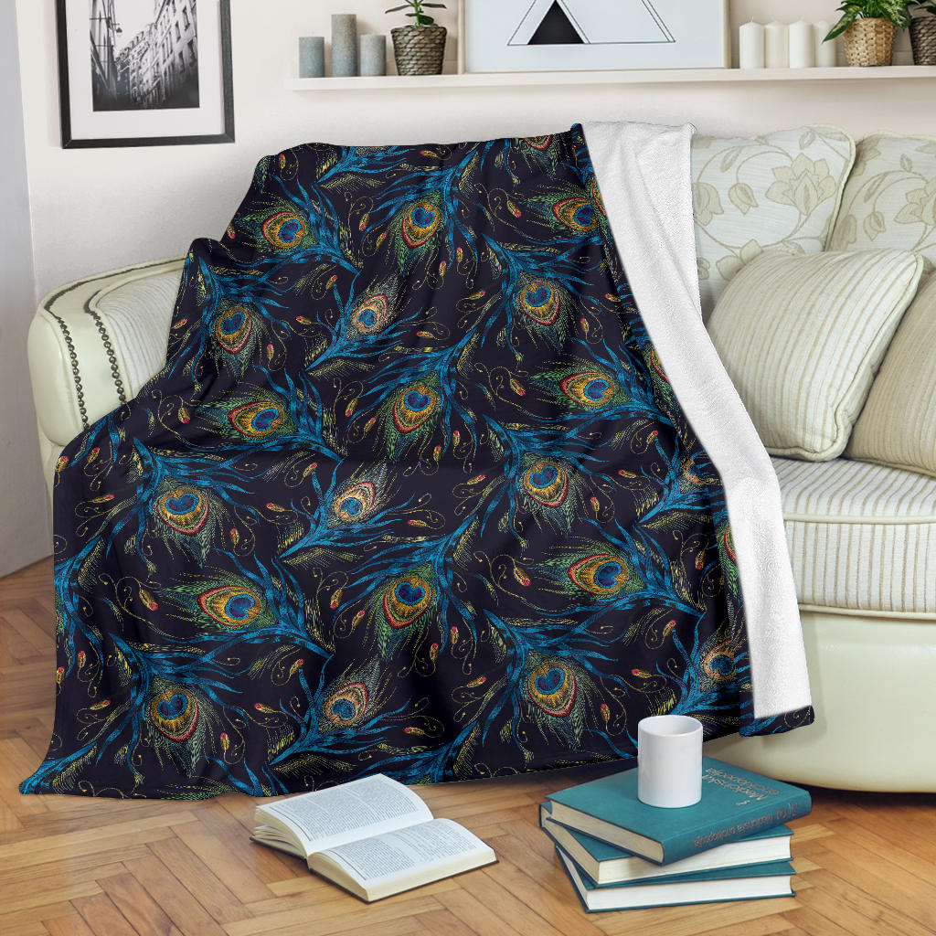 Beautiful Peacock Feather Pattern Premium Blanket