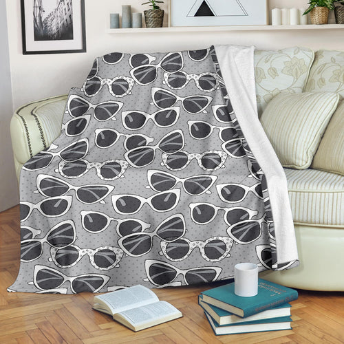 Sun Glasses Pattern Print Design 04 Premium Blanket