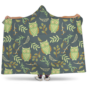 Cute Owls Leaves Pattern Hooded Blanket