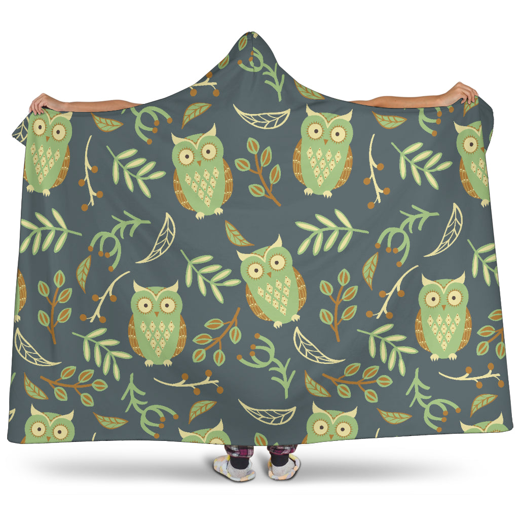 Cute Owls Leaves Pattern Hooded Blanket