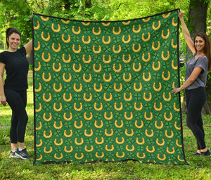 Horseshoes Pattern Print Design 05 Premium Quilt