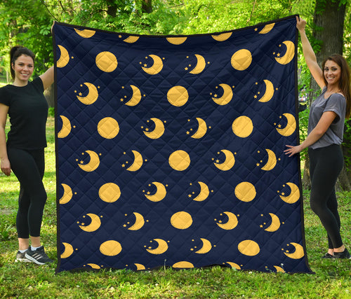 Moon Star Pattern Premium Quilt