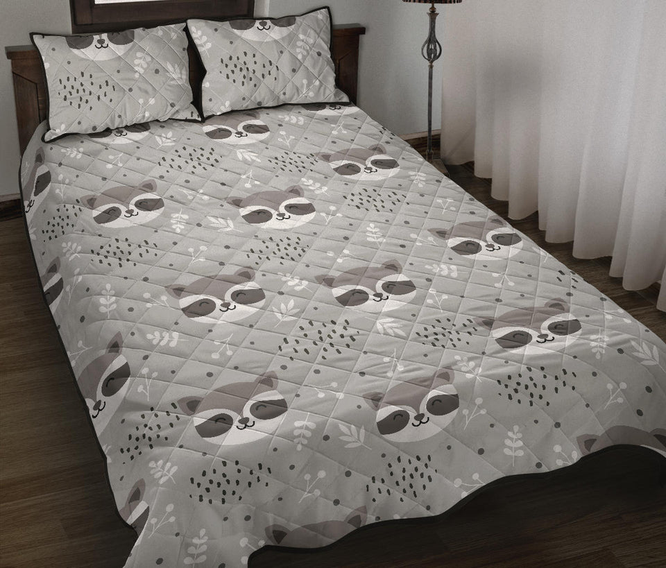 Cute raccoons leaves dot Quilt Bed Set