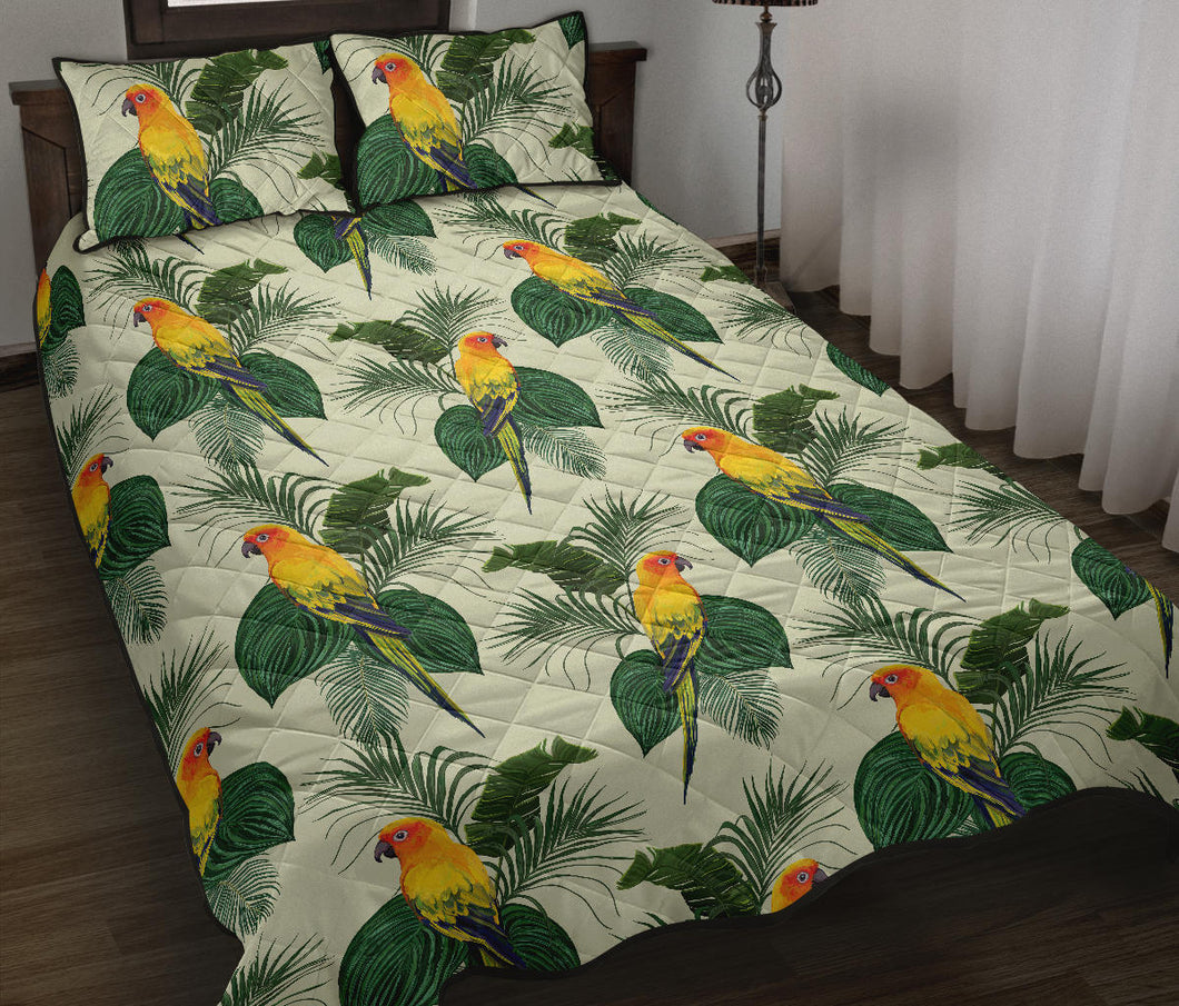 Beautiful parrot palm leaves pattern Quilt Bed Set