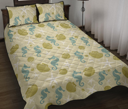 Seahorse shell starfish pattern background Quilt Bed Set