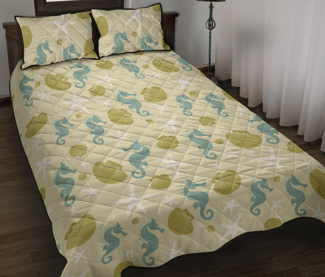 Seahorse shell starfish pattern background Quilt Bed Set