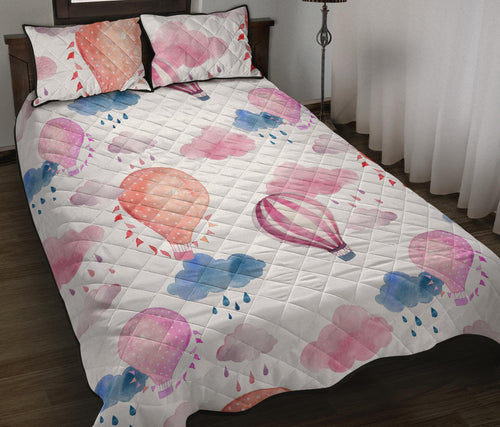Watercolor air balloon cloud pattern Quilt Bed Set