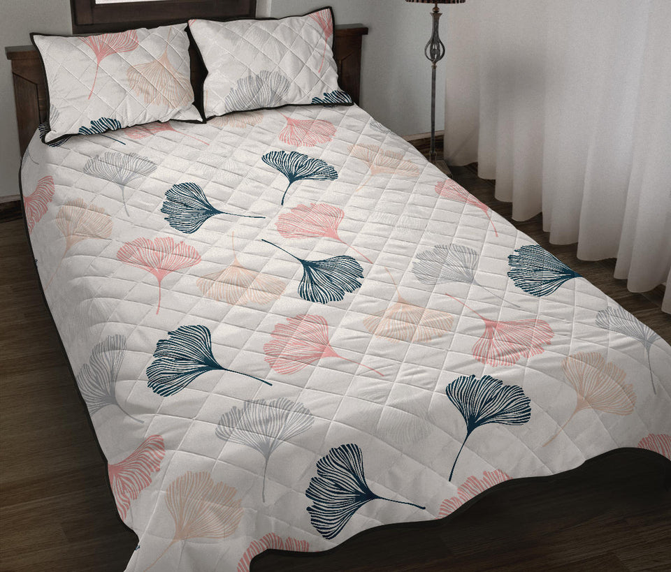 Black Gray Cream coral ginkgo leaves pattern Quilt Bed Set