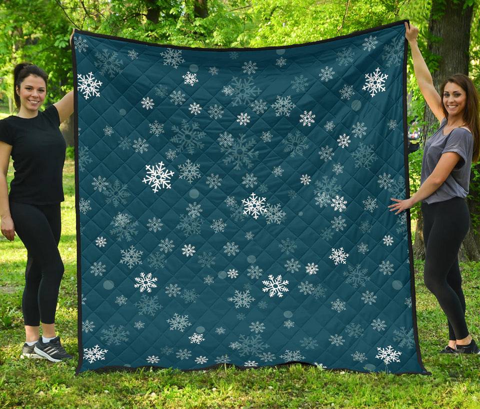 Snowflake Pattern Dark Background Premium Quilt