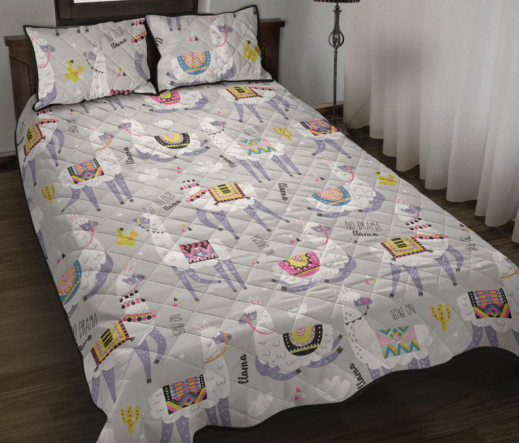 Cute Llama Alpaca pattern Quilt Bed Set