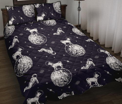 Chihuahua space helmet. astronaut pattern Quilt Bed Set