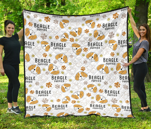 Cute Beagle Dog Pattern Background Premium Quilt