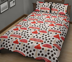 Red mushroom dot pattern Quilt Bed Set