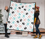 Dog Paws Pattern Print Design 04 Premium Quilt