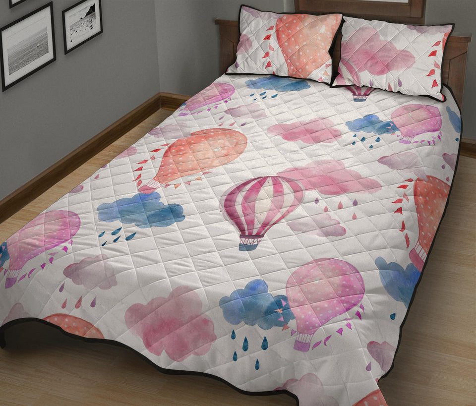 Watercolor air balloon cloud pattern Quilt Bed Set