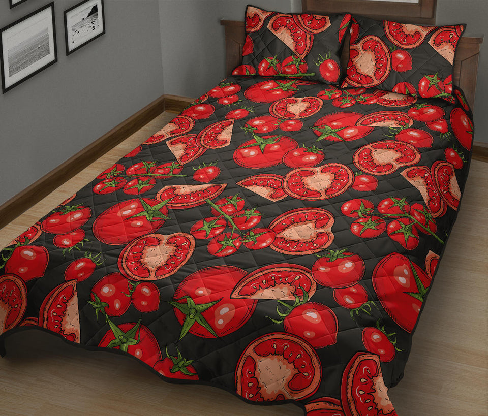 Tomato black background Quilt Bed Set