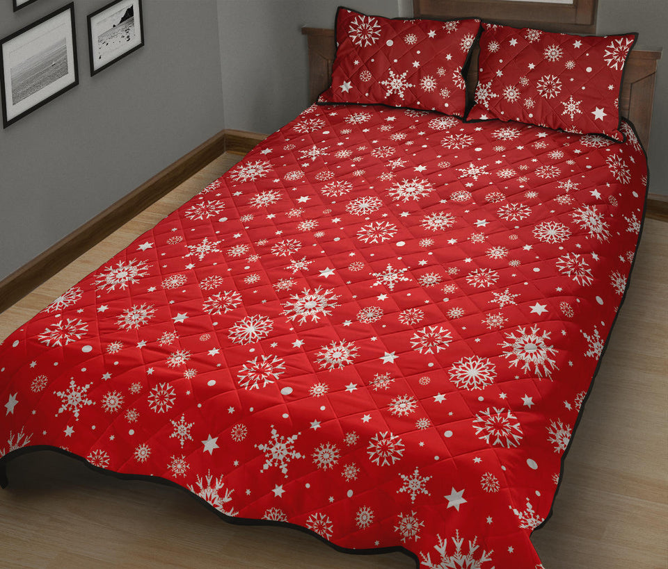 Snowflake pattern red background Quilt Bed Set