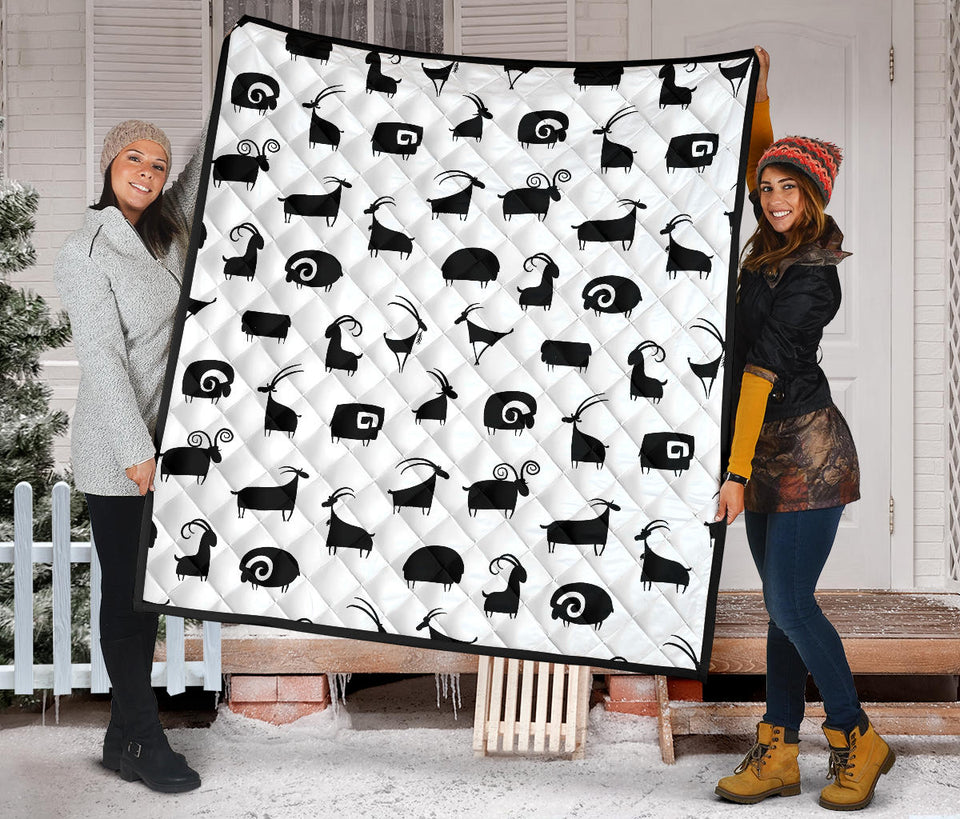 Goat Ram Pattern Premium Quilt