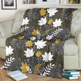 Beautiful Gold Autumn Maple Leaf Pattern Premium Blanket
