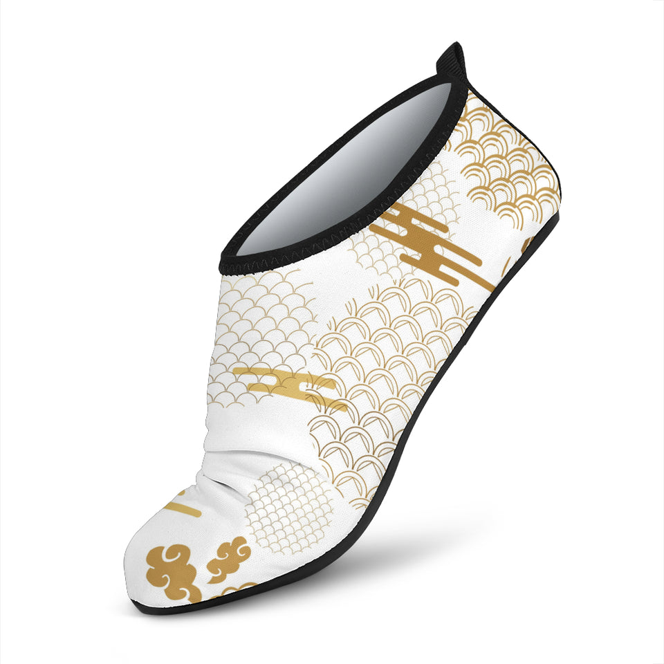 Beautiful Gold Japanese Pattern Aqua Shoes