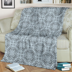 Traditional Indian Element Pattern Premium Blanket