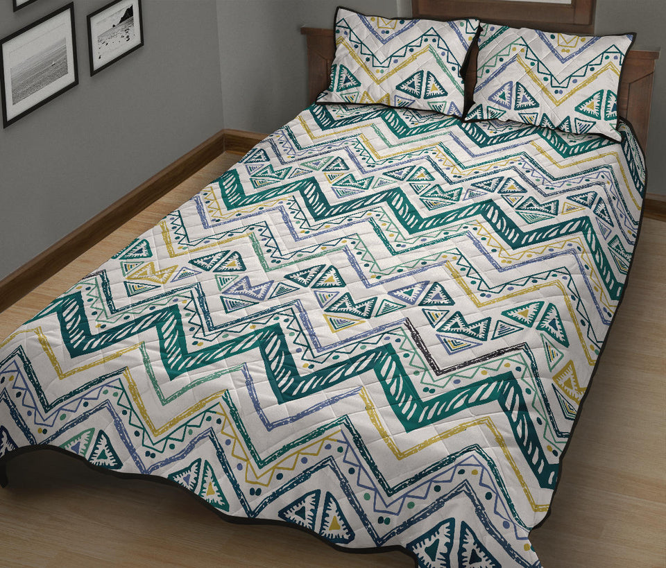 zigzag  chevron paint design pattern Quilt Bed Set