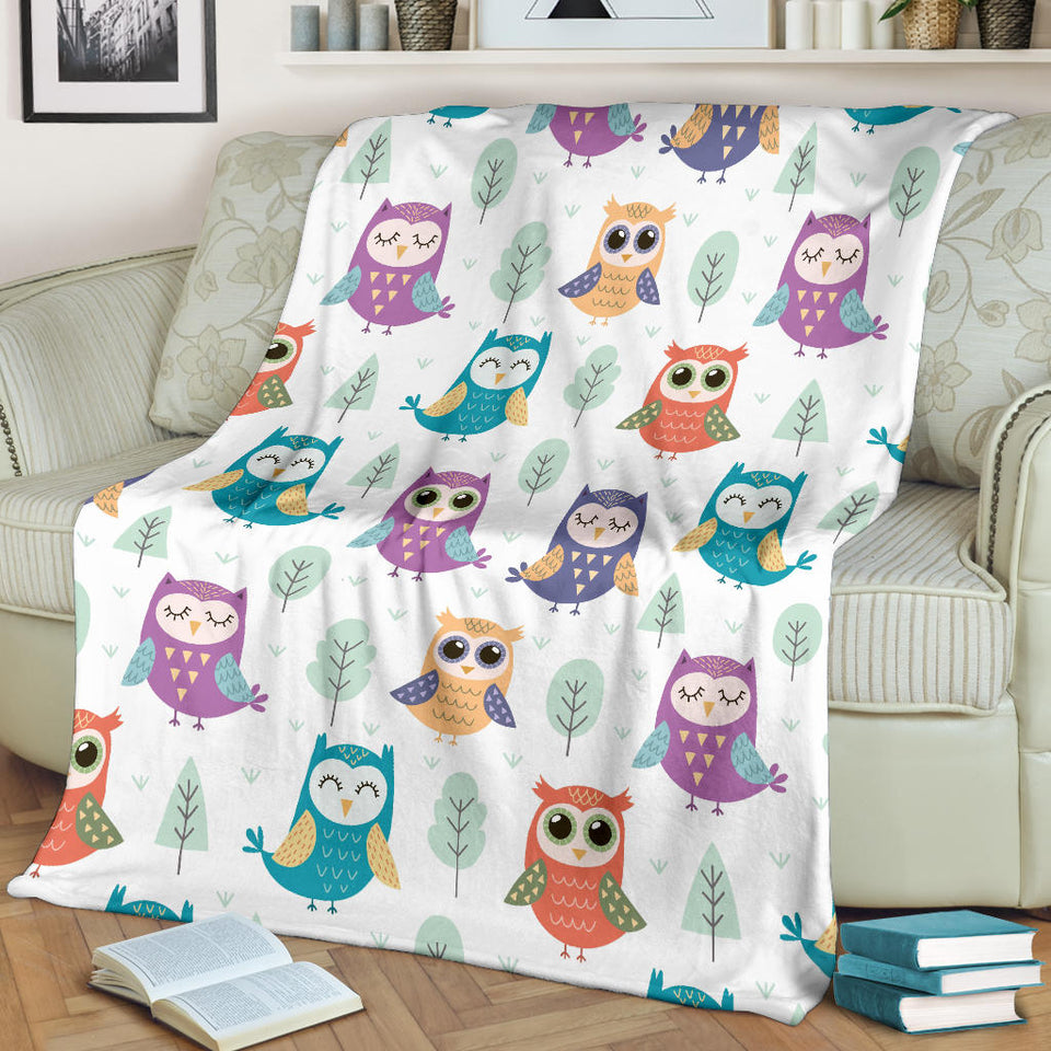 Cute Owl Pattern Premium Blanket