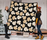 Champignon Mushroom Pattern Premium Quilt