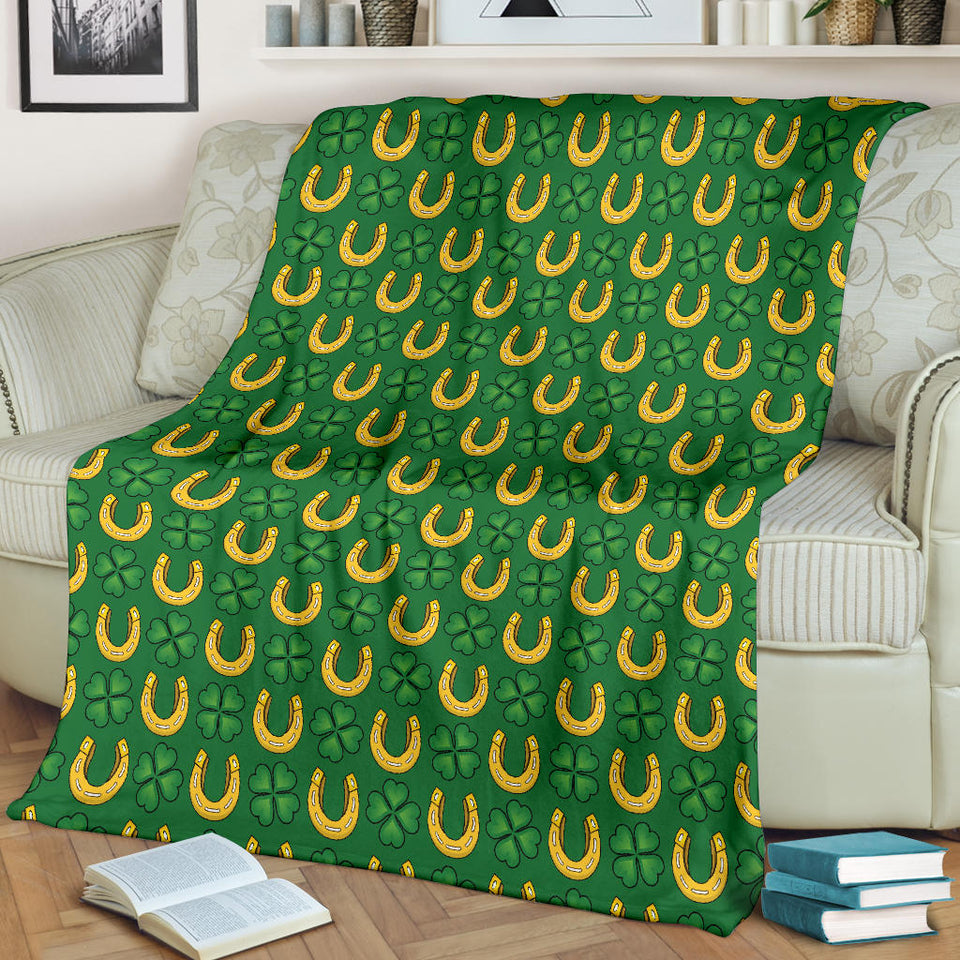 Horseshoes Pattern Print Design 05 Premium Blanket