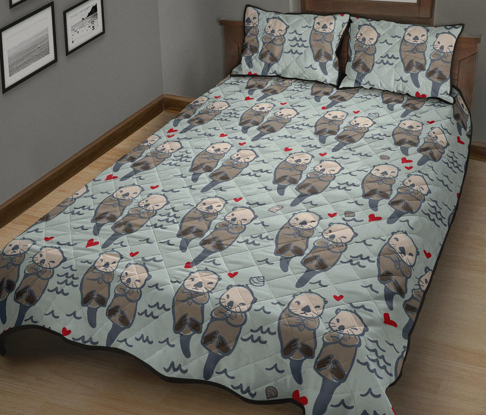 Lovely Sea Otter Pattern Quilt Bed Set