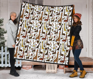 Giraffe Pattern Print Design 05 Premium Quilt