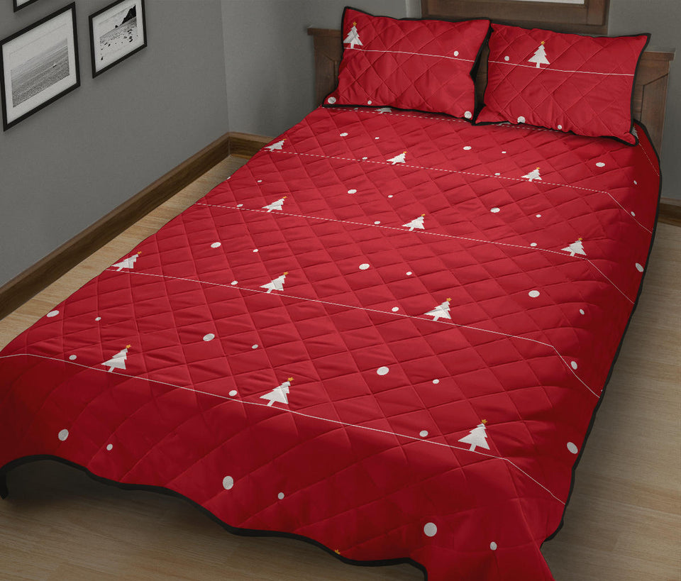 Christmas tree star snow red background Quilt Bed Set