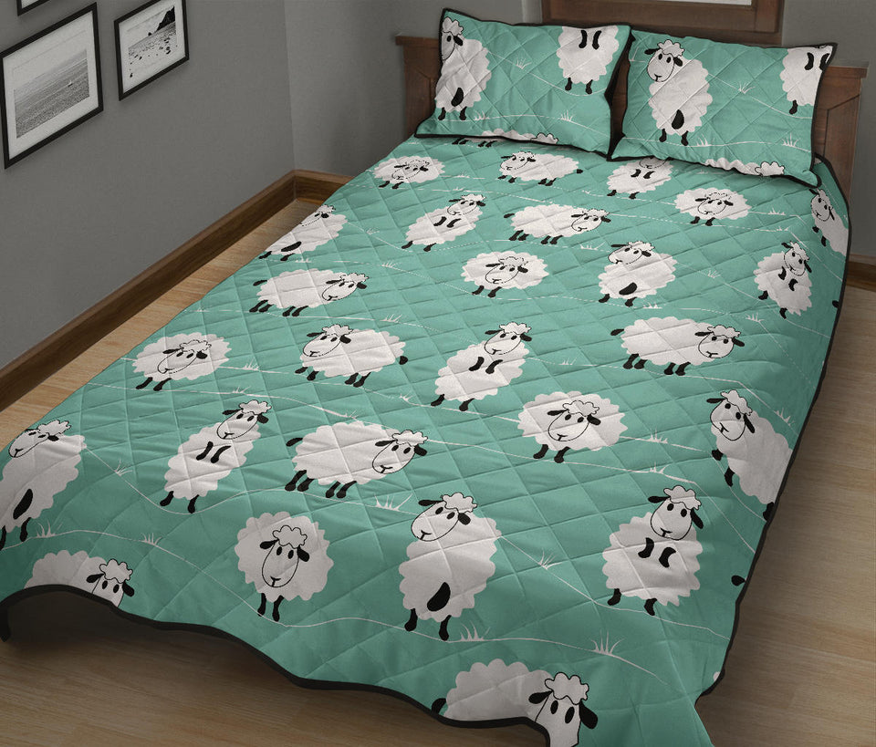 Cute sheep green background Quilt Bed Set