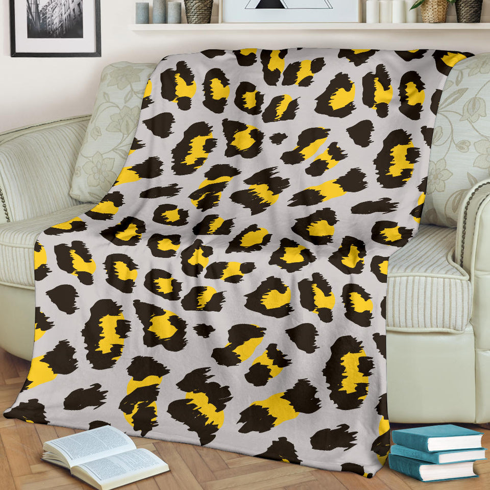 Gray Leopard Print Pattern Premium Blanket