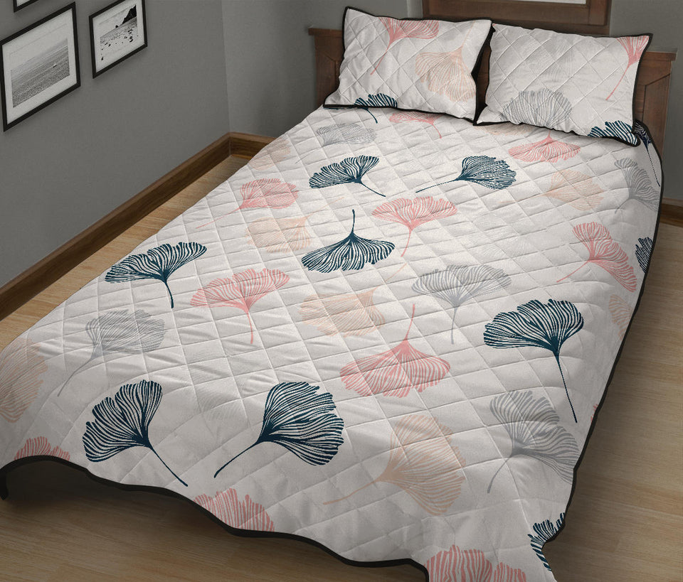 Black Gray Cream coral ginkgo leaves pattern Quilt Bed Set