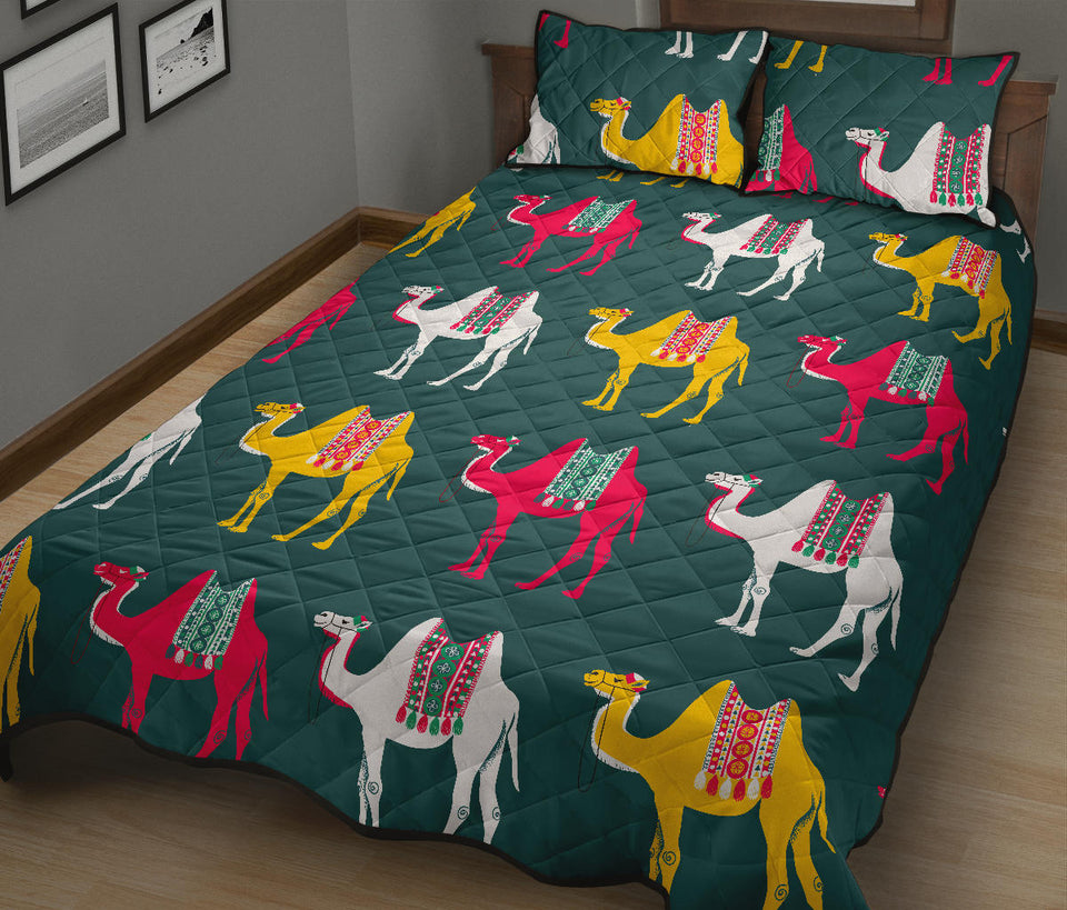 Camel pattern Quilt Bed Set