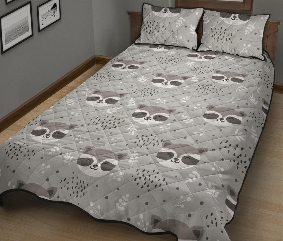 Cute raccoons leaves dot Quilt Bed Set