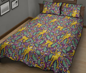 Cute yellow monkey leaves pattern Quilt Bed Set