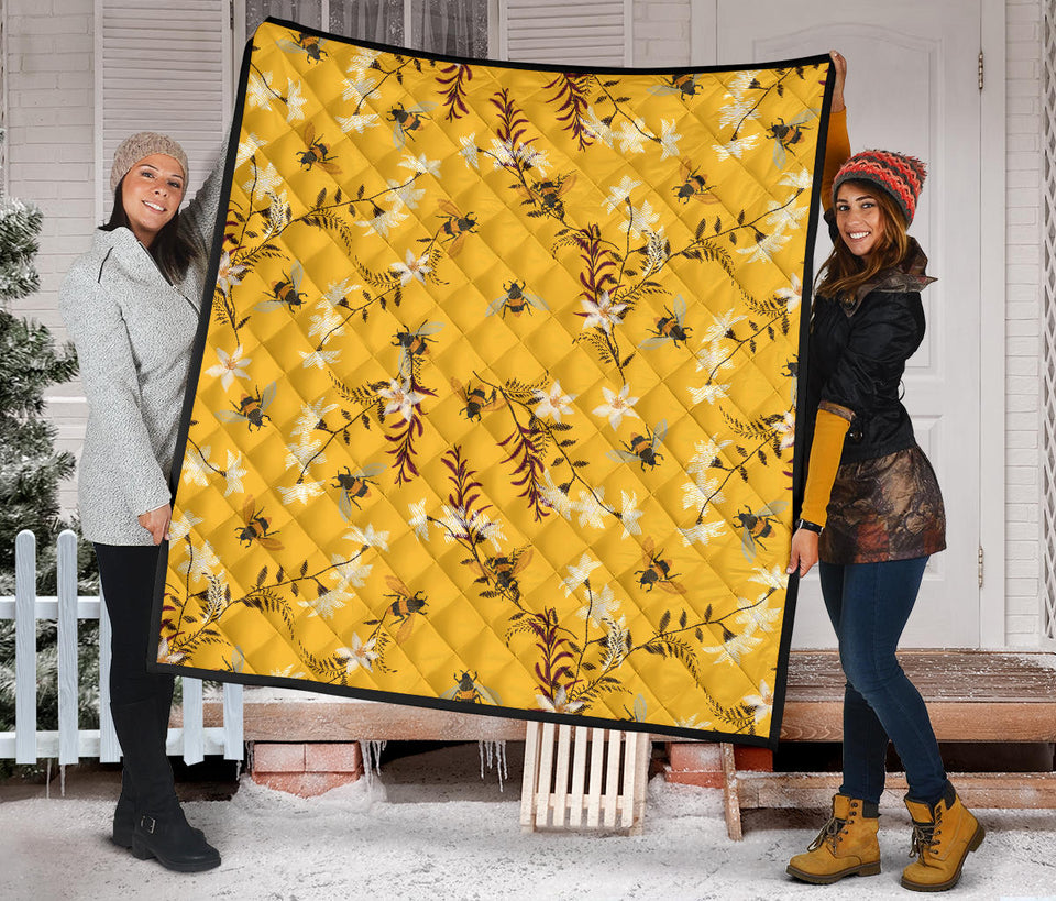Bee Flower Pattern Premium Quilt