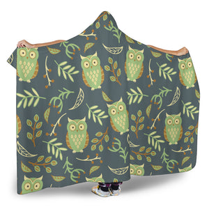 Cute Owls Leaves Pattern Hooded Blanket